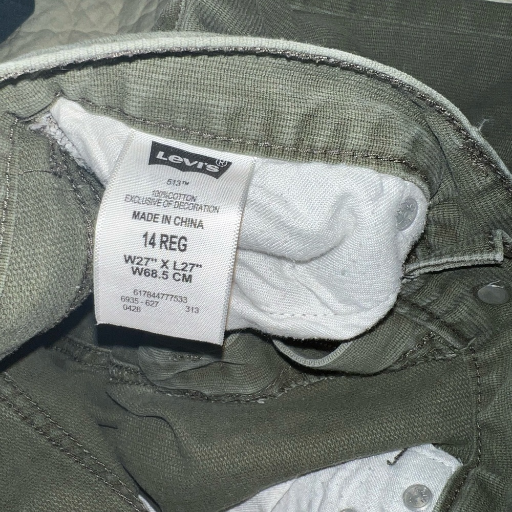Levi’s - Picture 3 of 5